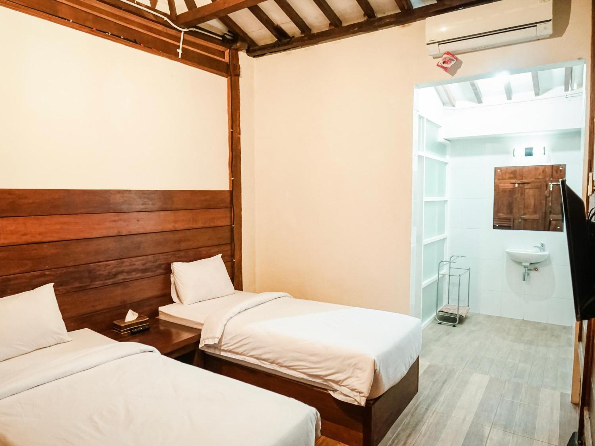 Pendhapa Art Space - Pas Limasan Homestay Prawirotaman Экстерьер фото