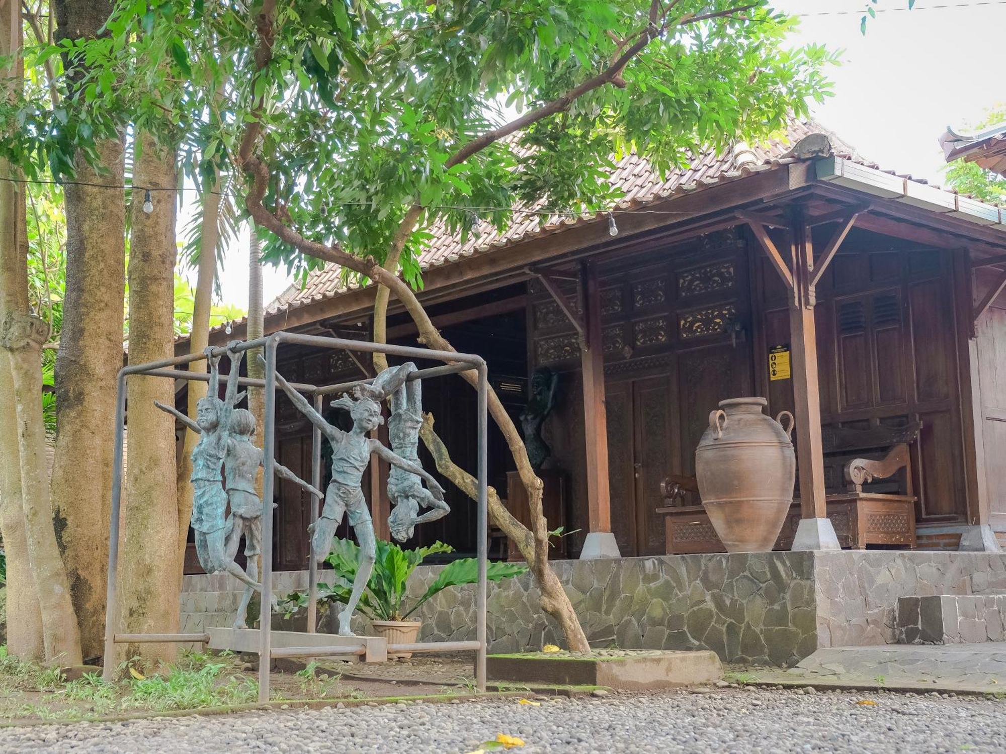 Pendhapa Art Space - Pas Limasan Homestay Prawirotaman Экстерьер фото